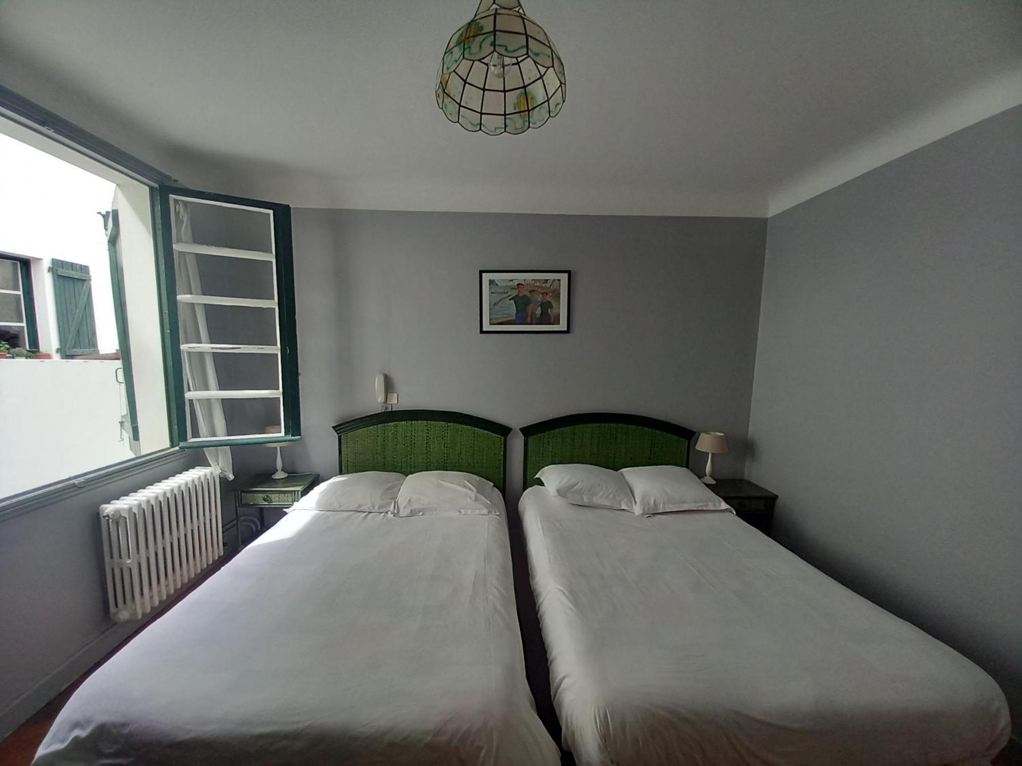 Hotel Arocena Saint-Pee-sur-Nivelle Ngoại thất bức ảnh